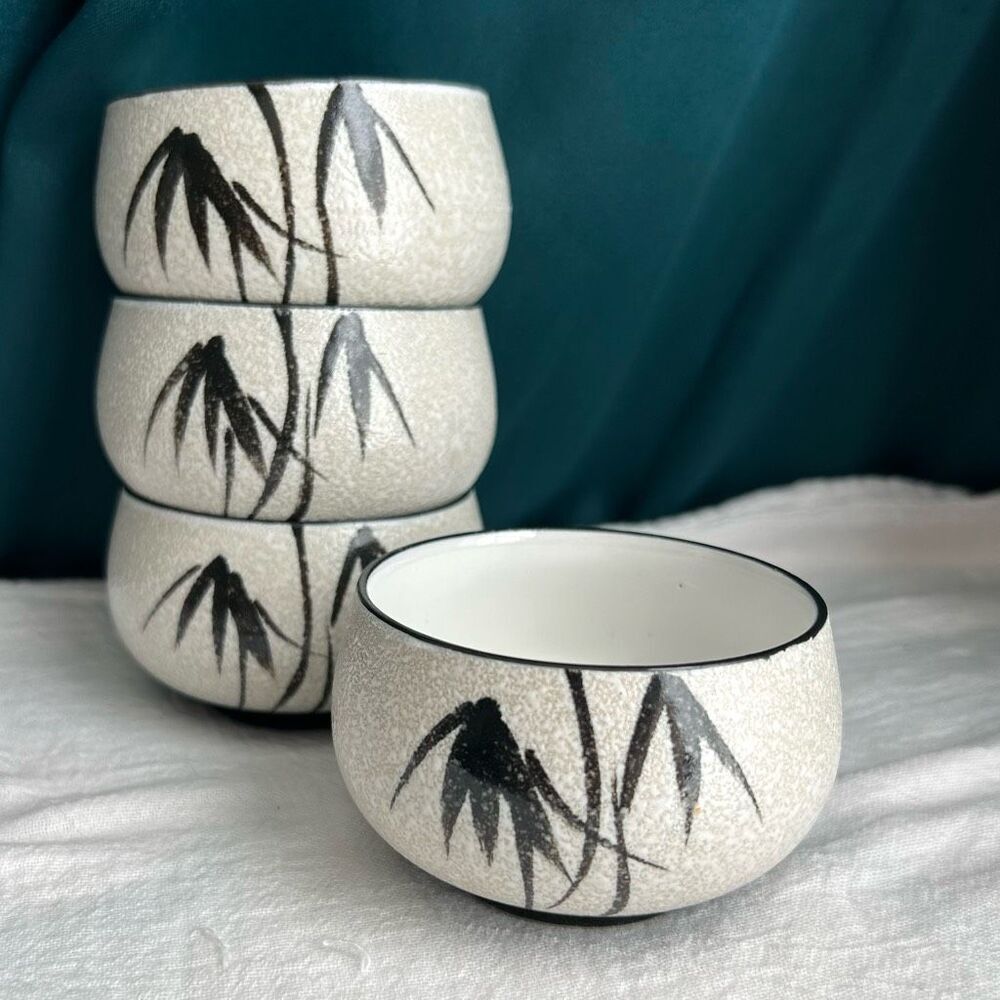 Japanese Bamboo Leaf Glazed Textured Tea Saki Footed Cups